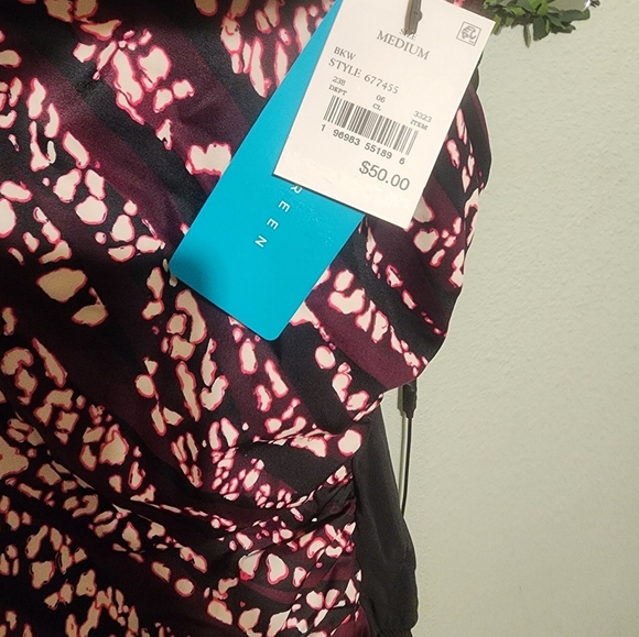 NWT Womens Aqua Green Swimsuit. Size M. Black - Picture 3 of 3